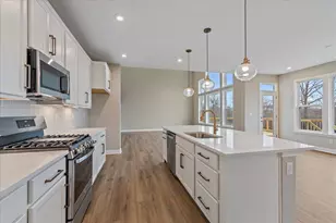 2442 Lillywood Wy, Crescent Springs, KY 41017 - Photo 5