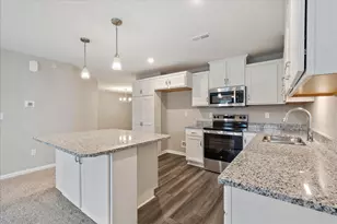 520 Foxhill Dr, Crescent Springs, KY 41017 - Photo 5