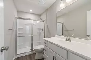 520 Foxhill Dr, Crescent Springs, KY 41017 - Photo 15