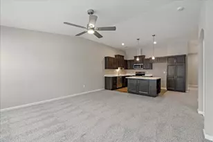 754 Crescent Landing Dr, Walton, KY 41094 - Photo 9