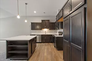 754 Crescent Landing Dr, Walton, KY 41094 - Photo 3