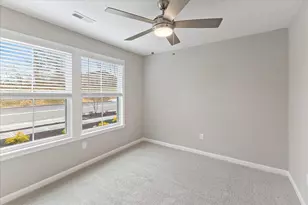 560 Foxhill Dr, Crescent Springs, KY 41017 - Photo 15