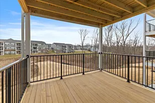 560 Foxhill Dr, Crescent Springs, KY 41017 - Photo 19