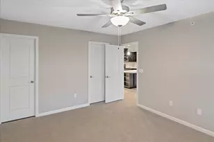 556 Foxhill Dr, Crescent Springs, KY 41017 - Photo 11