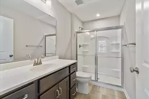 562 Foxhill Dr, Crescent Springs, KY 41017 - Photo 15