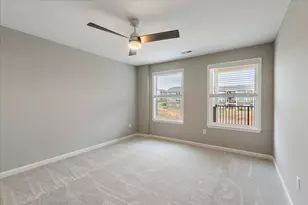 562 Foxhill Dr, Crescent Springs, KY 41017 - Photo 11