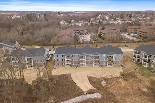 564 Foxhill Dr, Crescent Springs, KY 41017 - Photo 27