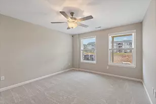 564 Foxhill Dr, Crescent Springs, KY 41017 - Photo 11