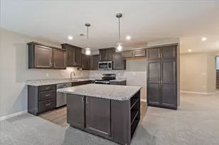 564 Foxhill Dr, Crescent Springs, KY 41017 - Photo 3