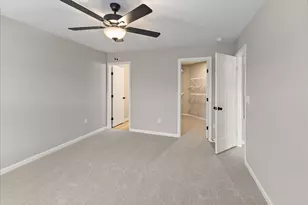 558 Foxhill Dr, Crescent Springs, KY 41017 - Photo 11