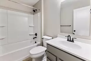 550 Foxhill Dr, Crescent Springs, KY 41017 - Photo 19