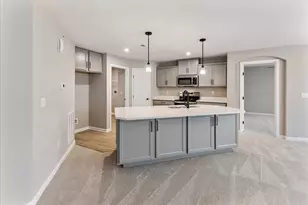 550 Foxhill Dr, Crescent Springs, KY 41017 - Photo 3