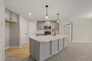 510 Foxhill Dr, Crescent Springs, KY 41017 - Photo 5