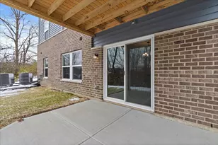 510 Foxhill Dr, Crescent Springs, KY 41017 - Photo 23