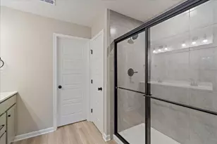 510 Foxhill Dr, Crescent Springs, KY 41017 - Photo 17