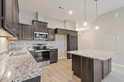 566 Foxhill Drive #12-302, Crescent Springs, KY 41017 - Photo 5