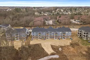 566 Foxhill Dr, Crescent Springs, KY 41017 - Photo 29