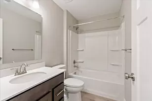 566 Foxhill Dr, Crescent Springs, KY 41017 - Photo 19