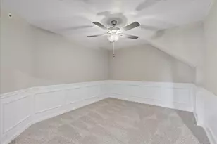 540 Foxhill Dr, Crescent Springs, KY 41017 - Photo 11