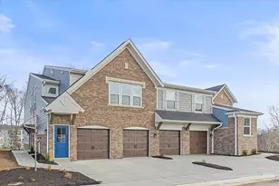 540 Foxhill Dr, Crescent Springs, KY 41017 - Photo 1