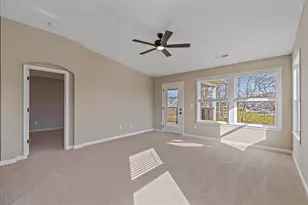 532 Foxhill Dr, Crescent Springs, KY 41017 - Photo 7