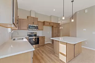 532 Foxhill Dr, Crescent Springs, KY 41017 - Photo 9