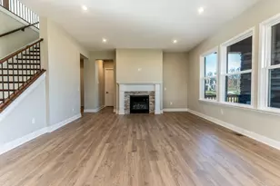 738 Man O War Blvd, Union, KY 41091 - Photo 13