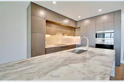 800 Ovation Way #216, Newport, KY 41071 - Photo 11