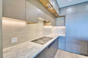 800 Ovation Wy, Newport, KY 41071 - Photo 9