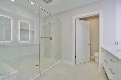 800 Ovation Way #216, Newport, KY 41071 - Photo 21