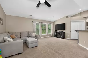 2539 Paragon Mill Dr, Burlington, KY 41005 - Photo 3