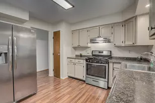 42 E Kimberly Dr, Fort Thomas, KY 41075 - Photo 7