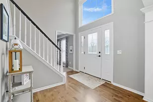 2013 Wyndemere Ct, Hebron, KY 41048 - Photo 3