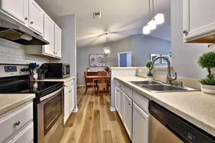 2340 Sawmill Ct, Burlington, KY 41005 - Photo 11