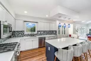 943 Lakepointe Ct, Union, KY 41091 - Photo 3