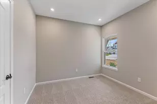 1321 Parkside Dr, Alexandria, KY 41001 - Photo 17