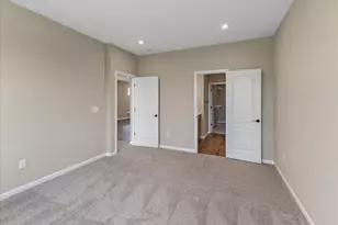 1321 Parkside Dr, Alexandria, KY 41001 - Photo 13