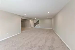 1325 Parkside Dr, Alexandria, KY 41001 - Photo 9