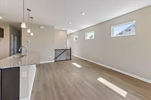 1325 Parkside Dr, Alexandria, KY 41001 - Photo 11