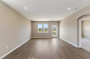 1325 Parkside Dr, Alexandria, KY 41001 - Photo 5