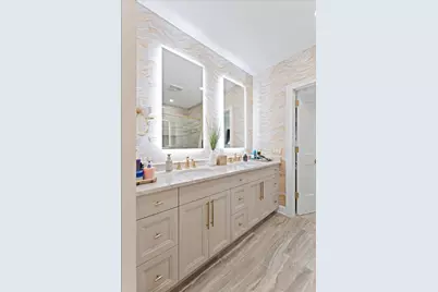 600 Ovation Way #312, Newport, KY 41071 - Photo 29