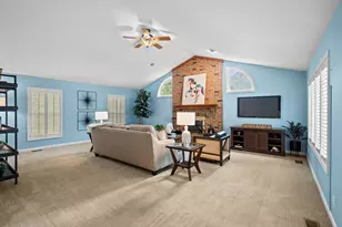 816 Winterberry Ct, Villa Hills, KY 41017 - Photo 5