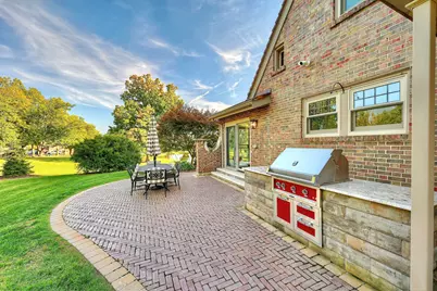 12 Rossmoyne Drive, Crestview Hills, KY 41017 - Photo 13