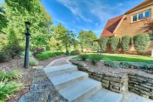 12 Rossmoyne Dr, Crestview Hills, KY 41017 - Photo 9