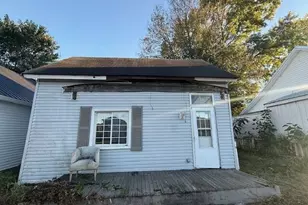 310 E 3rd St, Augusta, KY 41002 - Photo 1