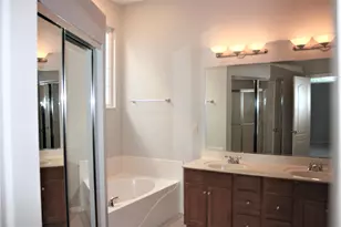 8423 Old World Ct, Union, KY 41091 - Photo 11