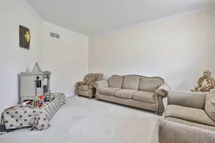 7497 Harvesthome Dr, Florence, KY 41042 - Photo 7