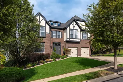 49 Villagrande Boulevard, Fort Thomas, KY 41075 - Photo 1