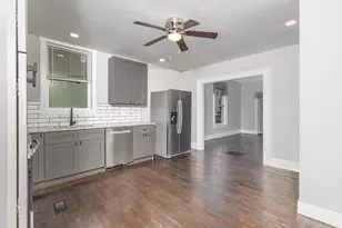 327 W 11th St, Newport, KY 41071 - Photo 5