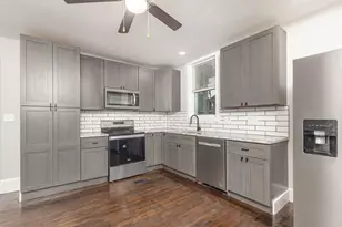 327 W 11th St, Newport, KY 41071 - Photo 7